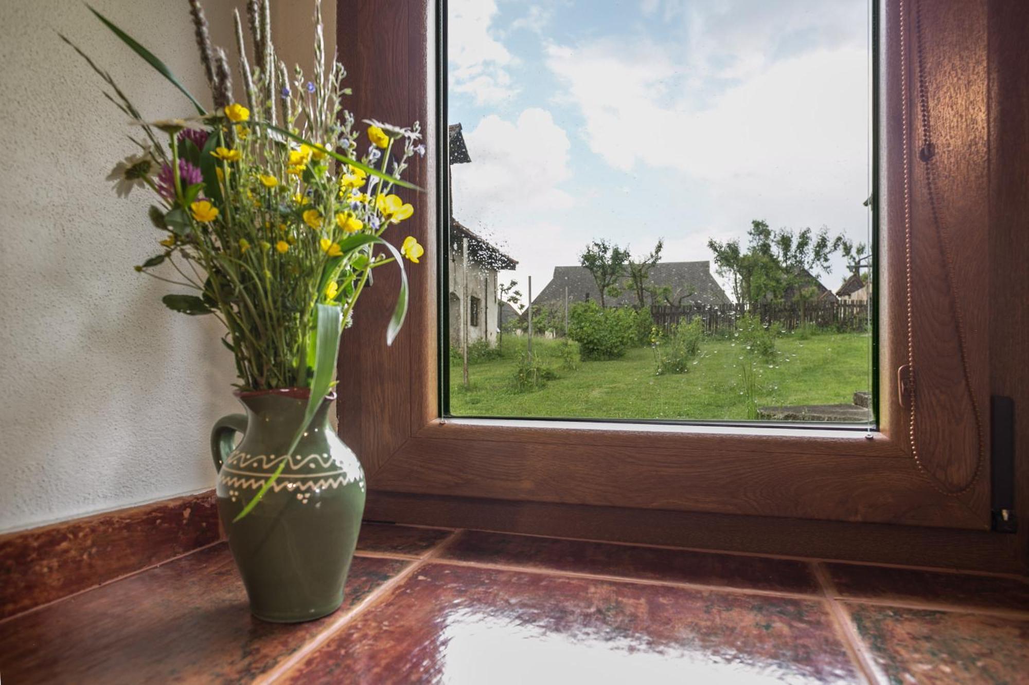 Villa Lypche Bešeňová Exteriér fotografie